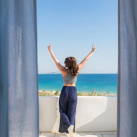 Naxian Riviera Exclusive Seafront Suites, Junior 阿吉奥斯普罗科皮奥斯